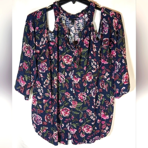 Torrid Crinkle Gauze Cold Shoulder Tie-Front Top Blue With Floral Print Size 2 - Picture 3 of 12